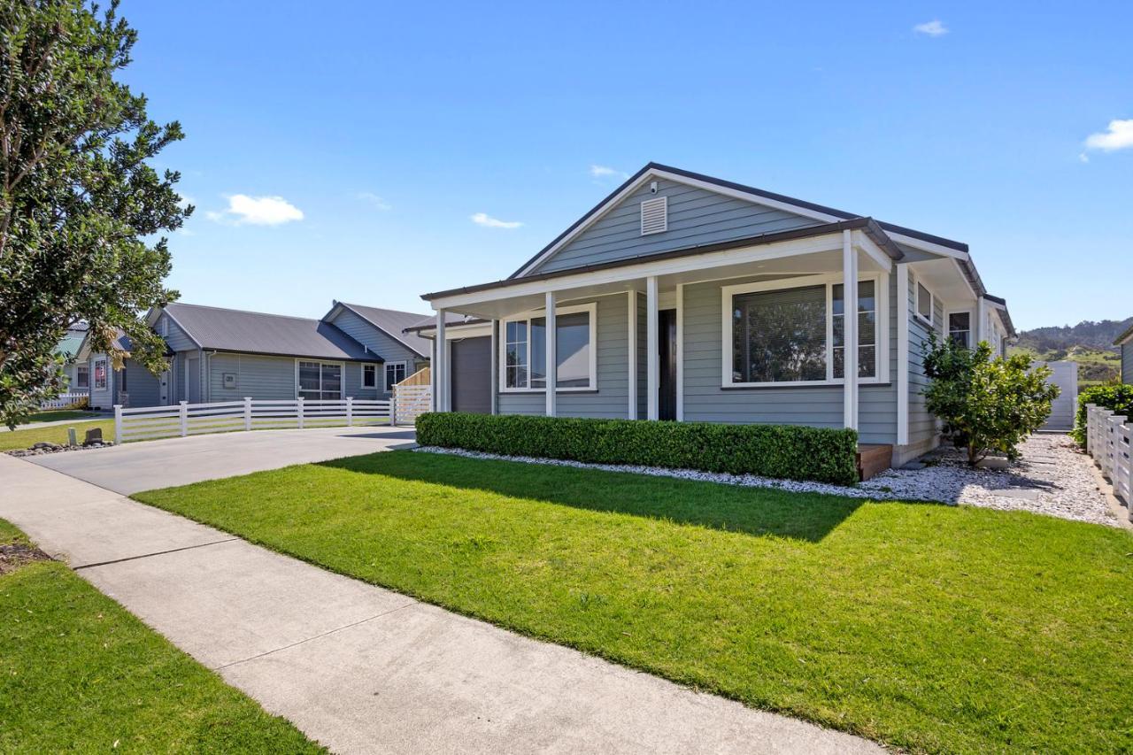 Sky Blue Retreat - Waihi Beach Holiday Home Екстериор снимка