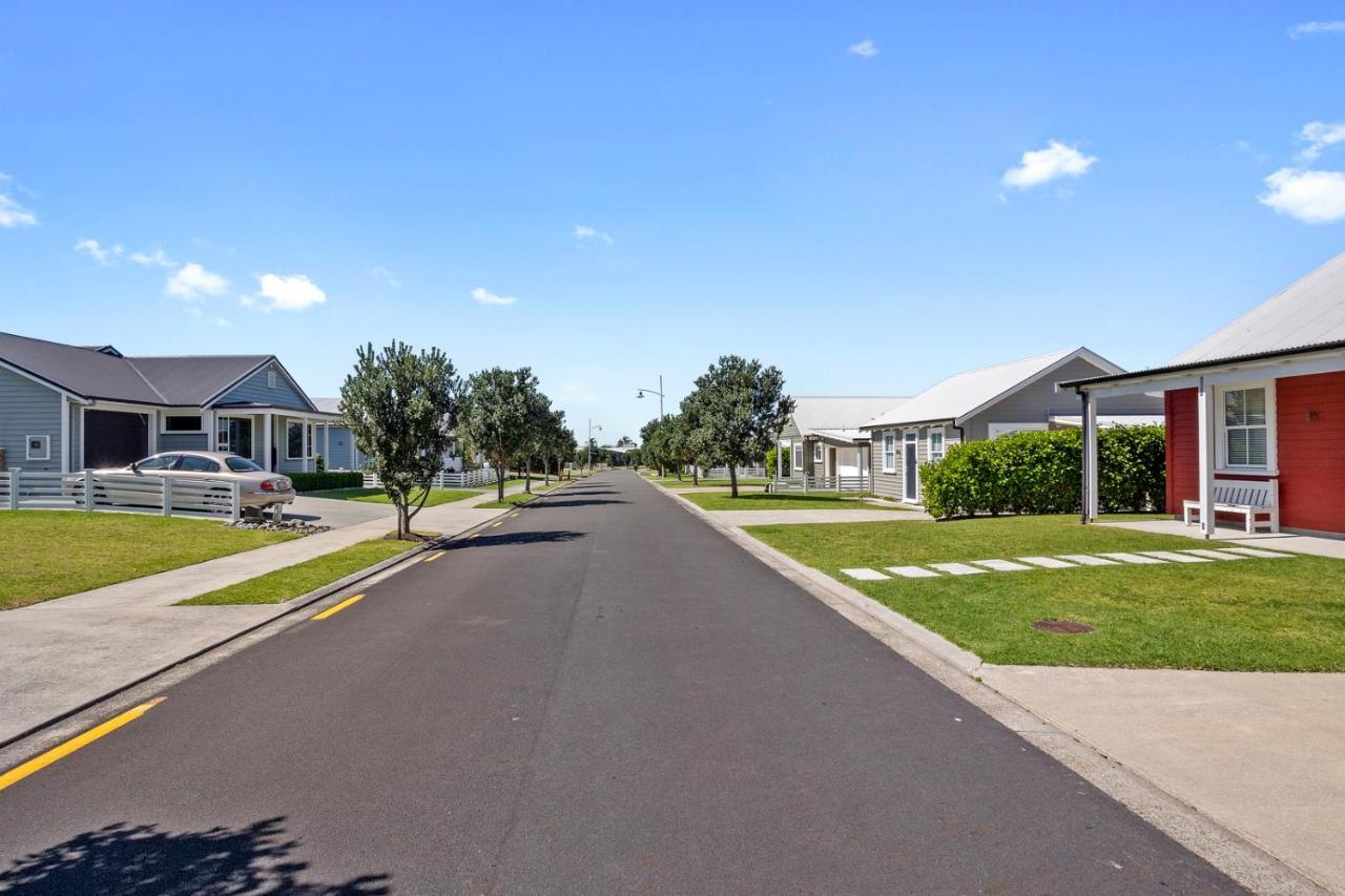 Sky Blue Retreat - Waihi Beach Holiday Home Екстериор снимка