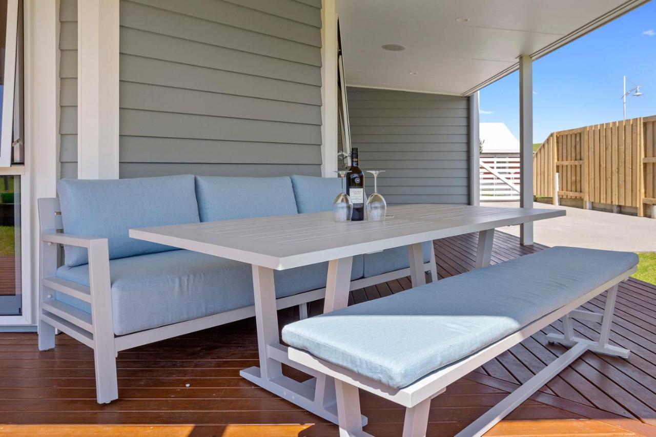 Sky Blue Retreat - Waihi Beach Holiday Home Екстериор снимка